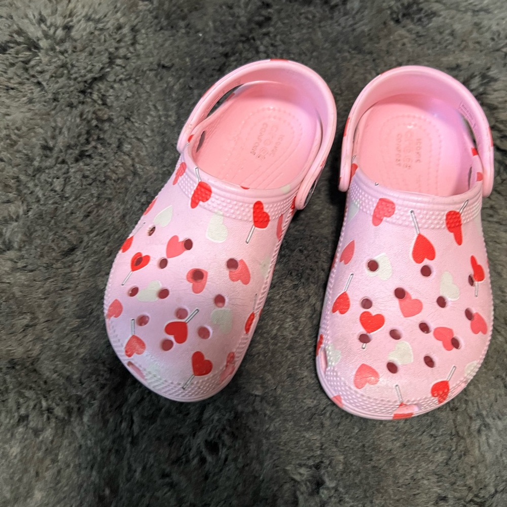Kids Pink Heart Pattern Clogs Size C12